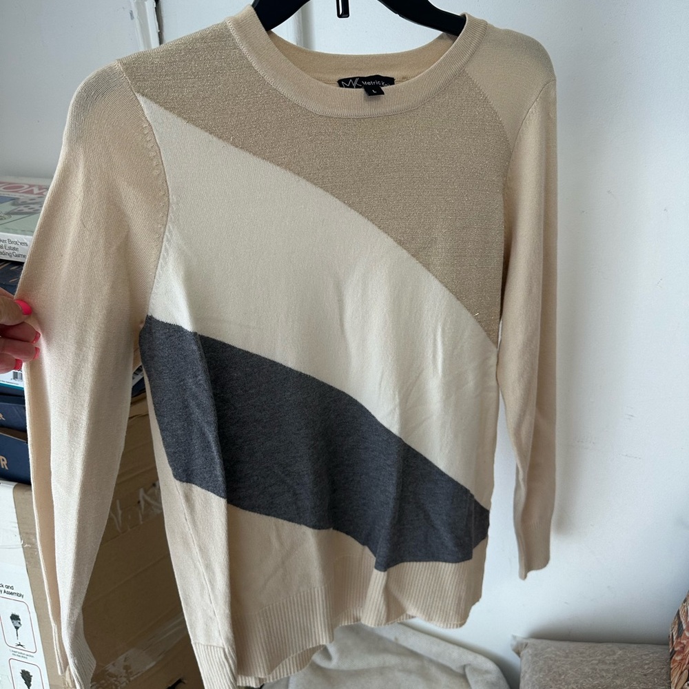 Long sleeve sweater